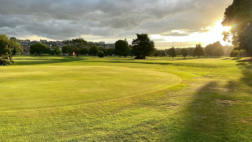 Panoramic view of a lush green golf course at Wynlakes Golf & Country Club. Smooth