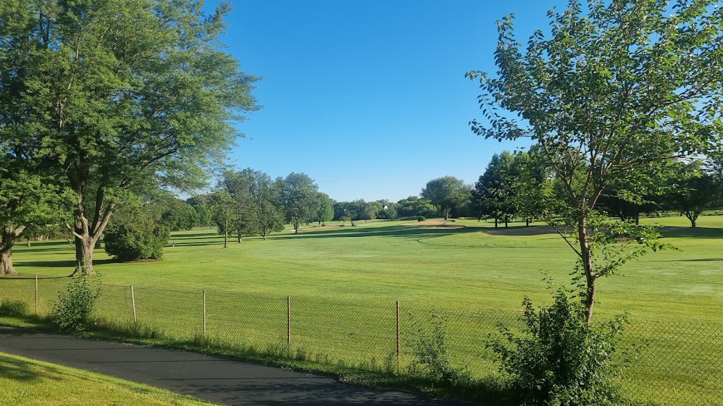 Panoramic view of a lush green golf course at Buffalo Grove Golf Club. Smooth