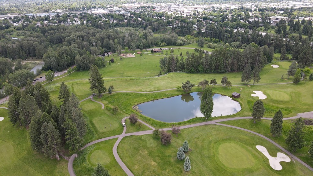 Panoramic view of a lush green golf course at Buffalo Hill Golf Club. Smooth