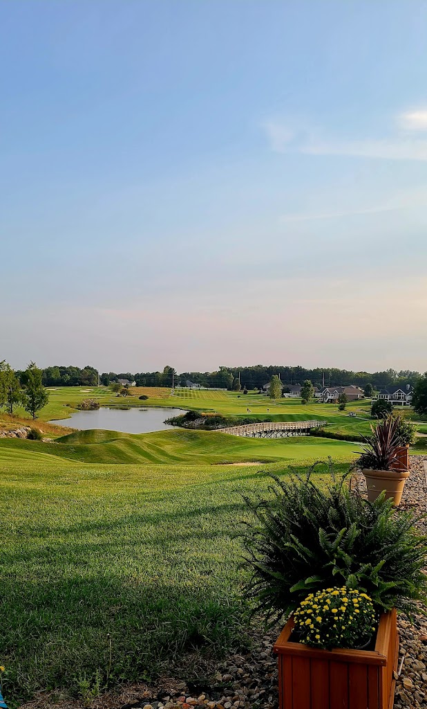 Panoramic view of a lush green golf course at Glendarin Hills Golf Club. Smooth