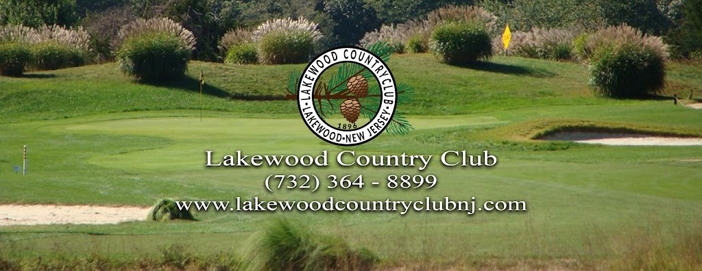 Panoramic view of a lush green golf course at Lakewood Country Club. Smooth