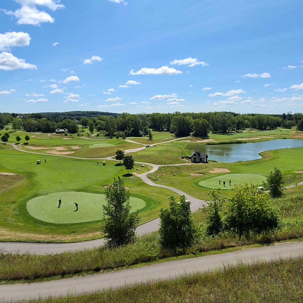 Panoramic view of a lush green golf course at Morningstar Golfers Club. Smooth