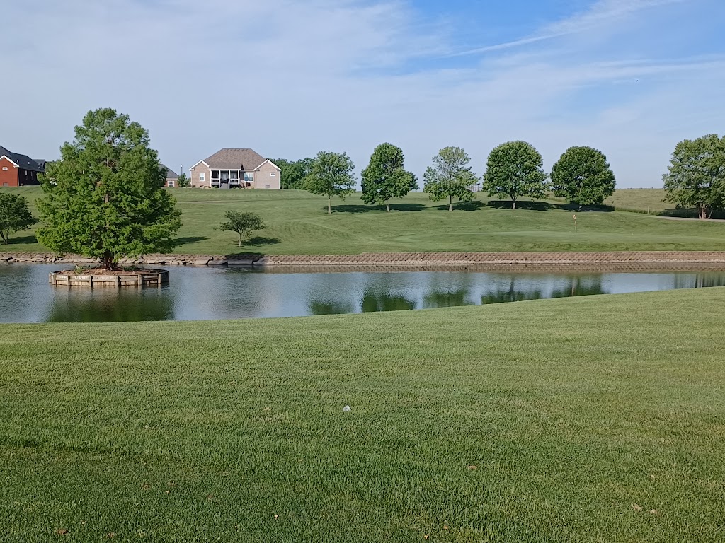 Panoramic view of a lush green golf course at Rosewood Golf & Country Club. Smooth