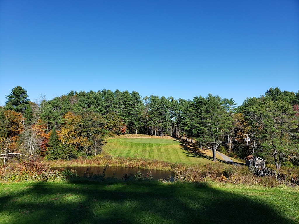 Panoramic view of a lush green golf course at Val Halla Golf & Recreation. Smooth
