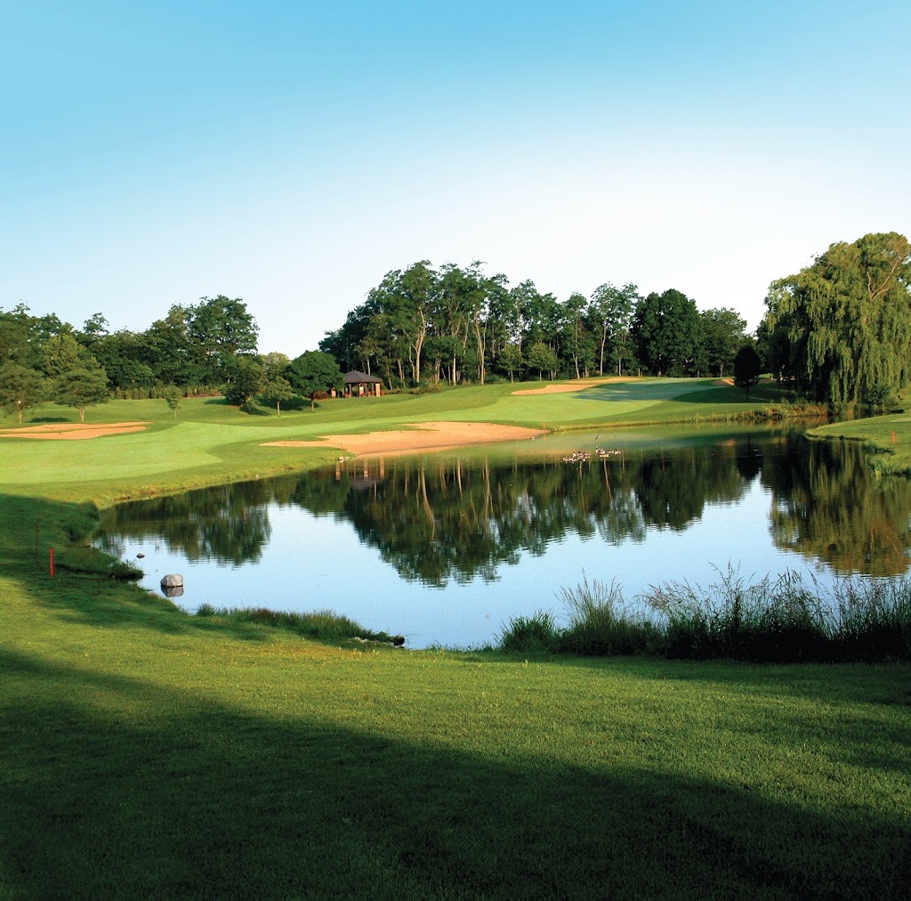 Panoramic view of a lush green golf course at Village Links of Glen Ellyn. Smooth