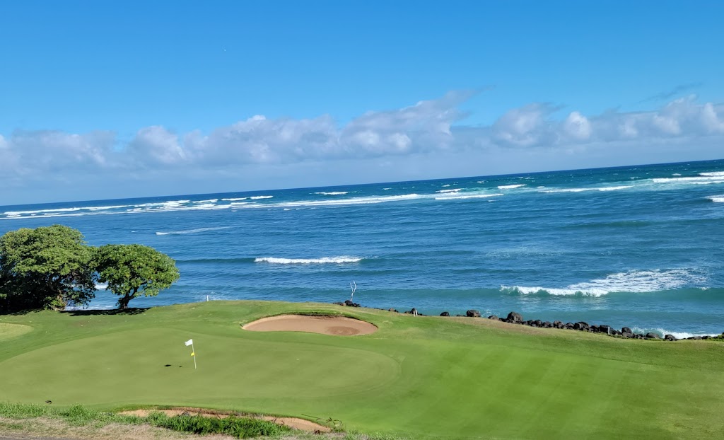 Panoramic view of a lush green golf course at Waiehu Municipal Golf Course. Smooth